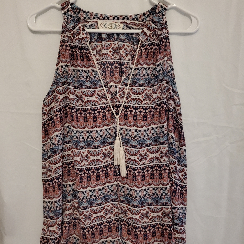 Multicolored tank
